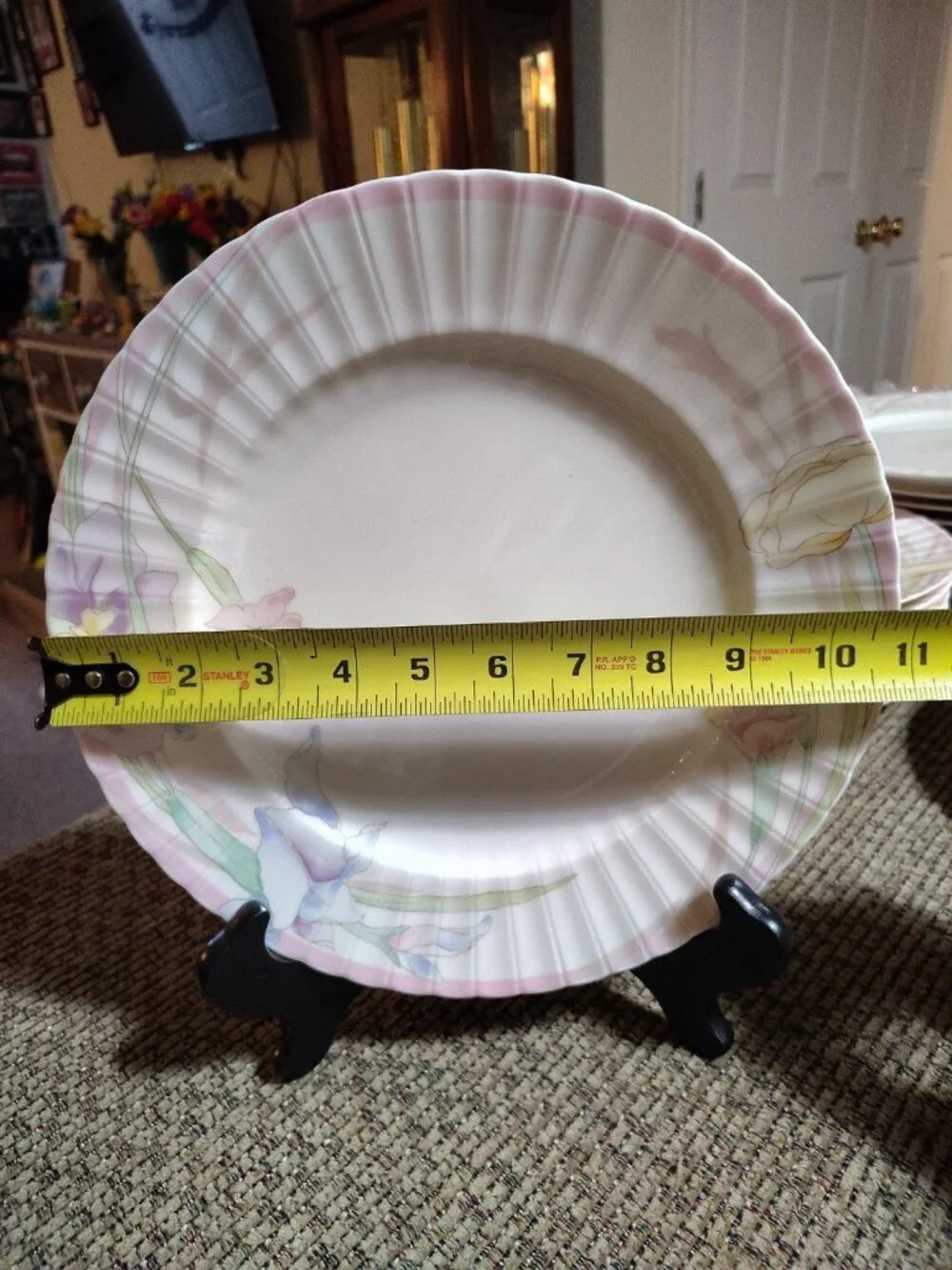 Mikasa Petite Bone PINK MELODY L9810 Dinner Plate 10 3/4